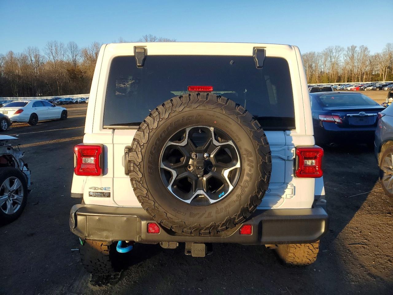 2023 Jeep Wrangler Rubicon 4Xe - Фото 6