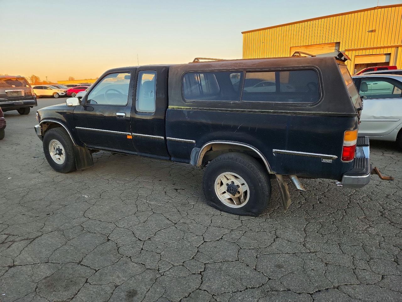 1989 Toyota Pickup 1/2 Ton Extra Long Wheelbase Sr5 - Image 2