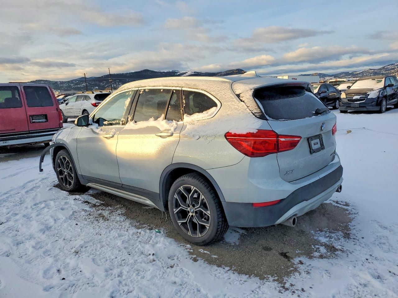2020 BMW X1 xDrive28I - Фото 2