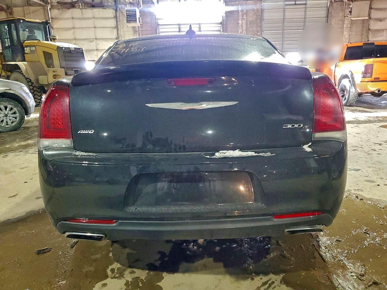 2017 Chrysler 300 S - Image 6