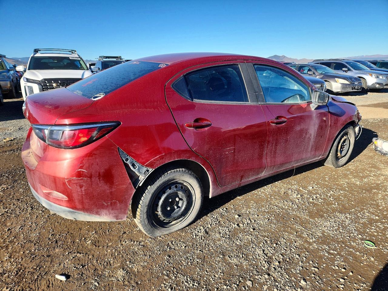 2018 Toyota Yaris Ia Base - Фото 3