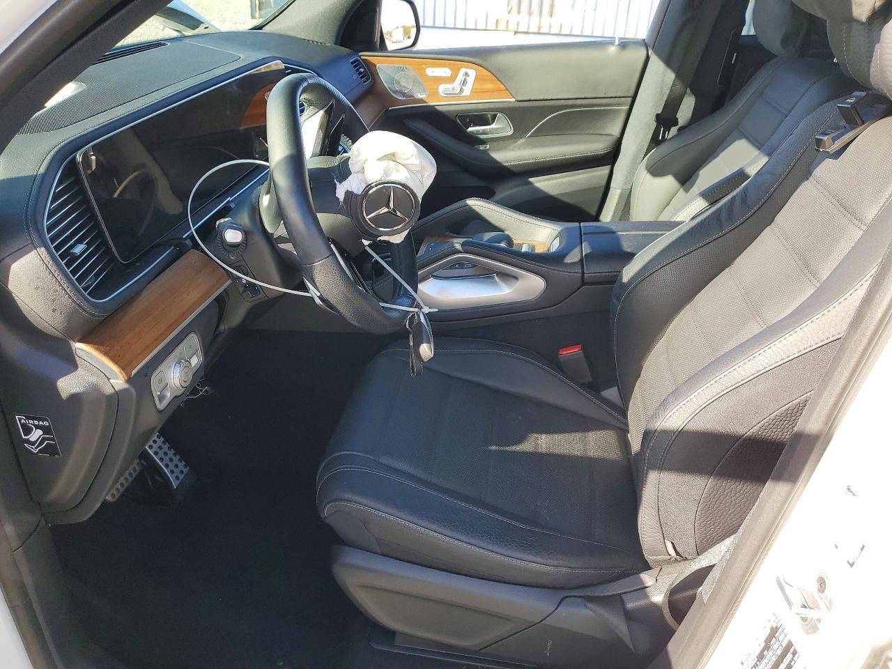2025 Mercedes-Benz Gls 450 4Matic - Image 7