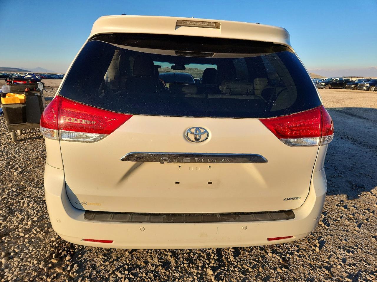 2011 Toyota Sienna Limited 7-Passenger - Фото 6