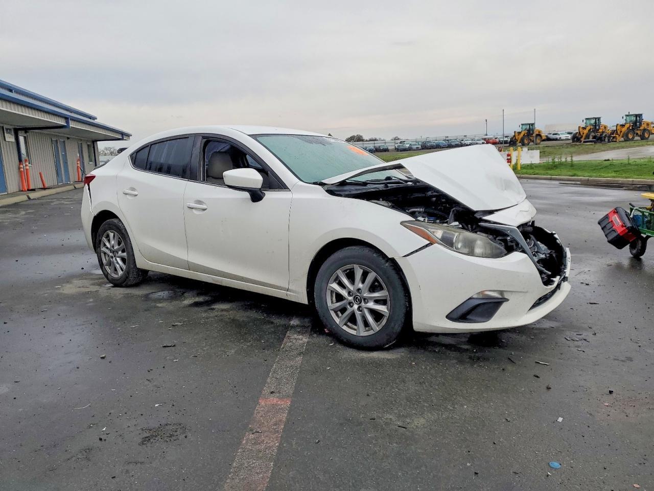 2016 Mazda 3 Sport - Image 4