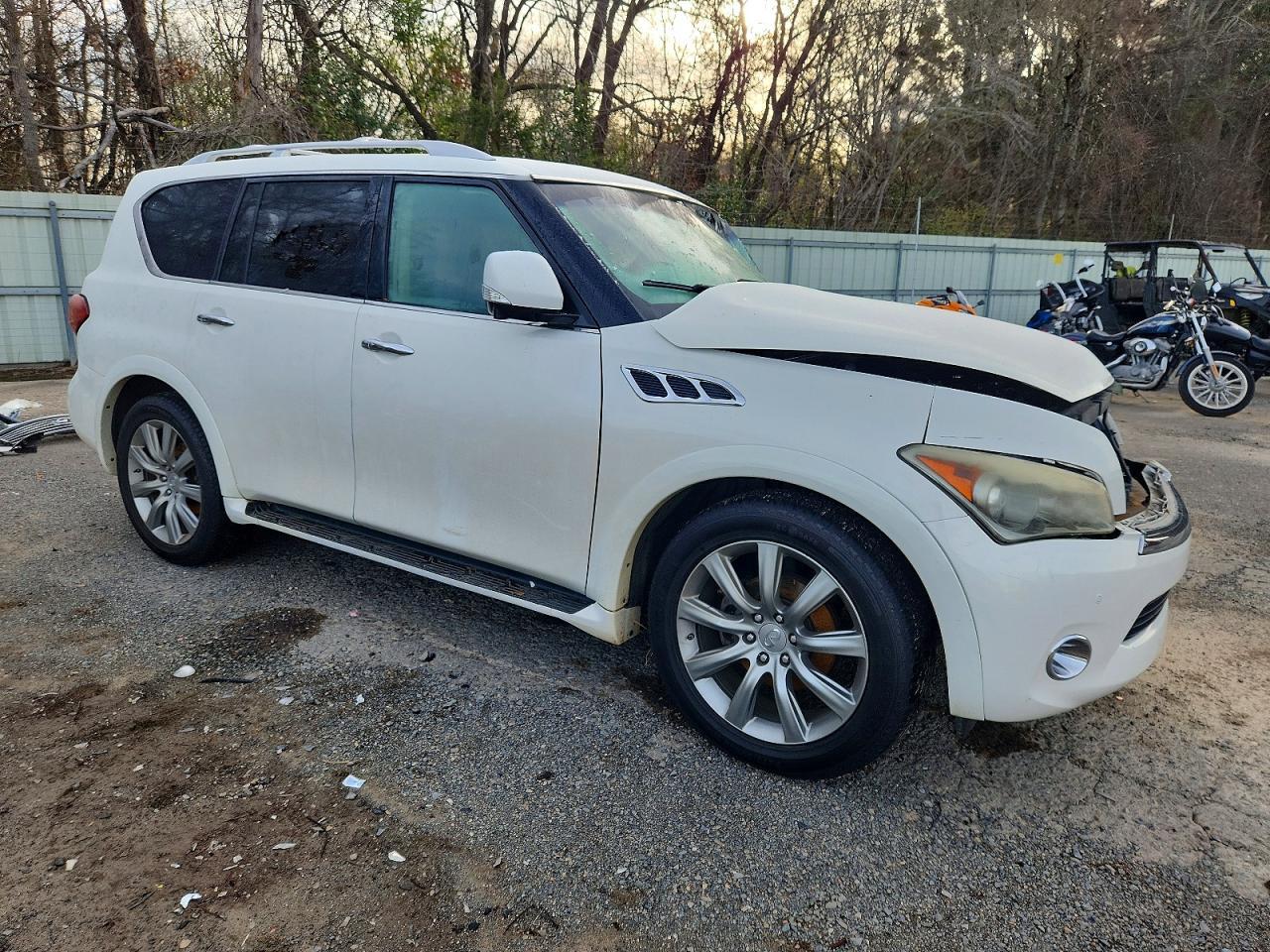 2012 Infiniti Qx56 - Image 4
