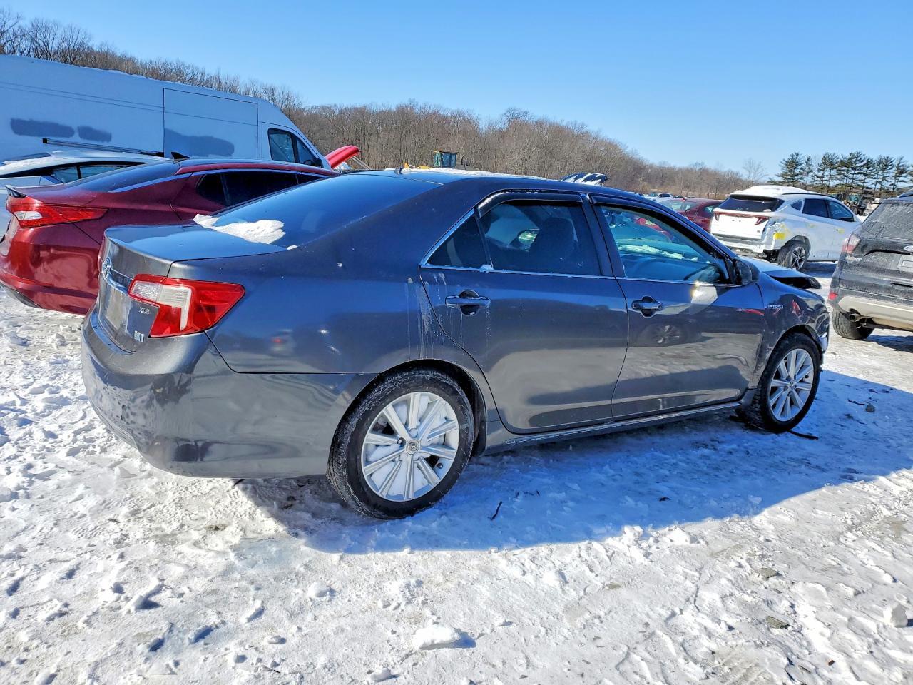 2013 Toyota Camry Hybrid - Image 3