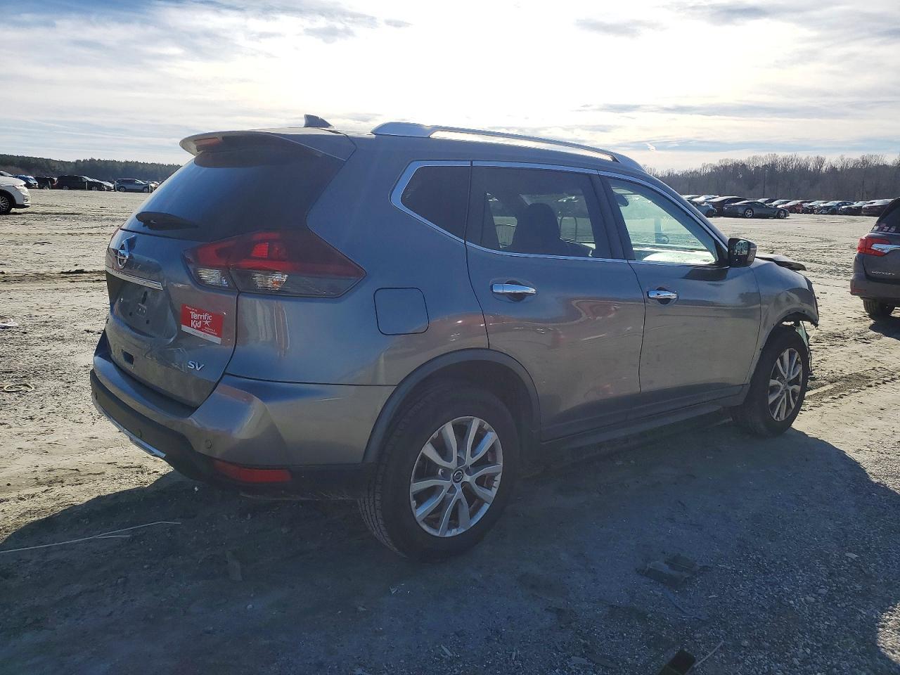 2020 Nissan Rogue S - Фото 3
