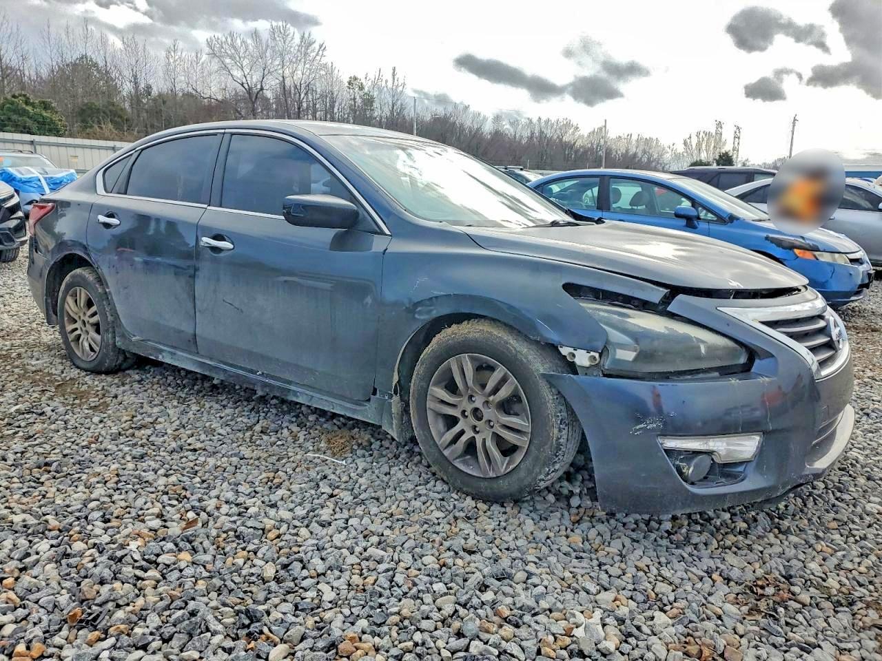 2013 Nissan Altima 2.5 - Image 4