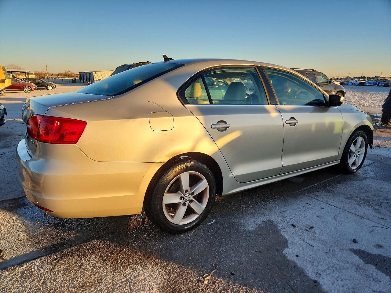 2013 Volkswagen Jetta Tdi - Фото 3