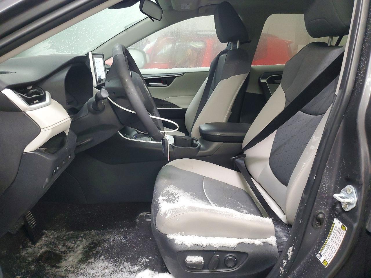 2024 Toyota Rav4 Xle - Image 7