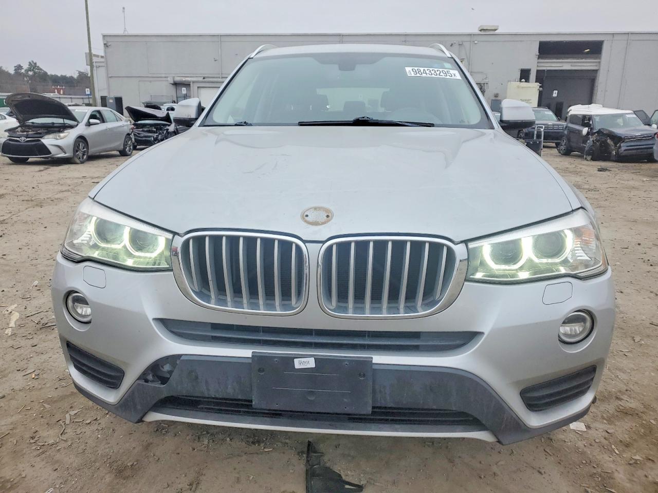 2017 BMW X3 xDrive28I - Фото 5