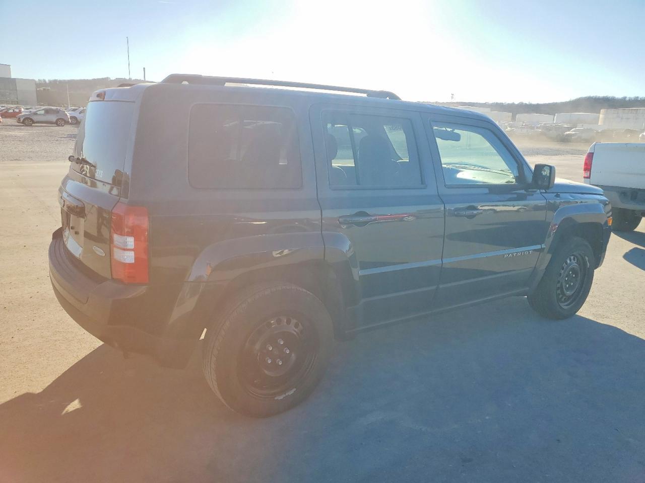 2014 Jeep Patriot Latitude - Фото 3