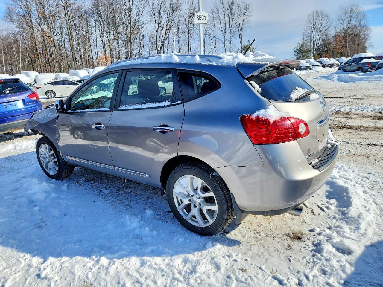 2012 Nissan Rogue S - Image 2