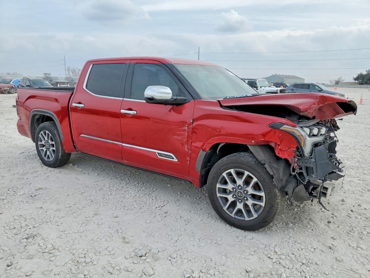 2022 Toyota Tundra Crewmax Platinum - Image 4