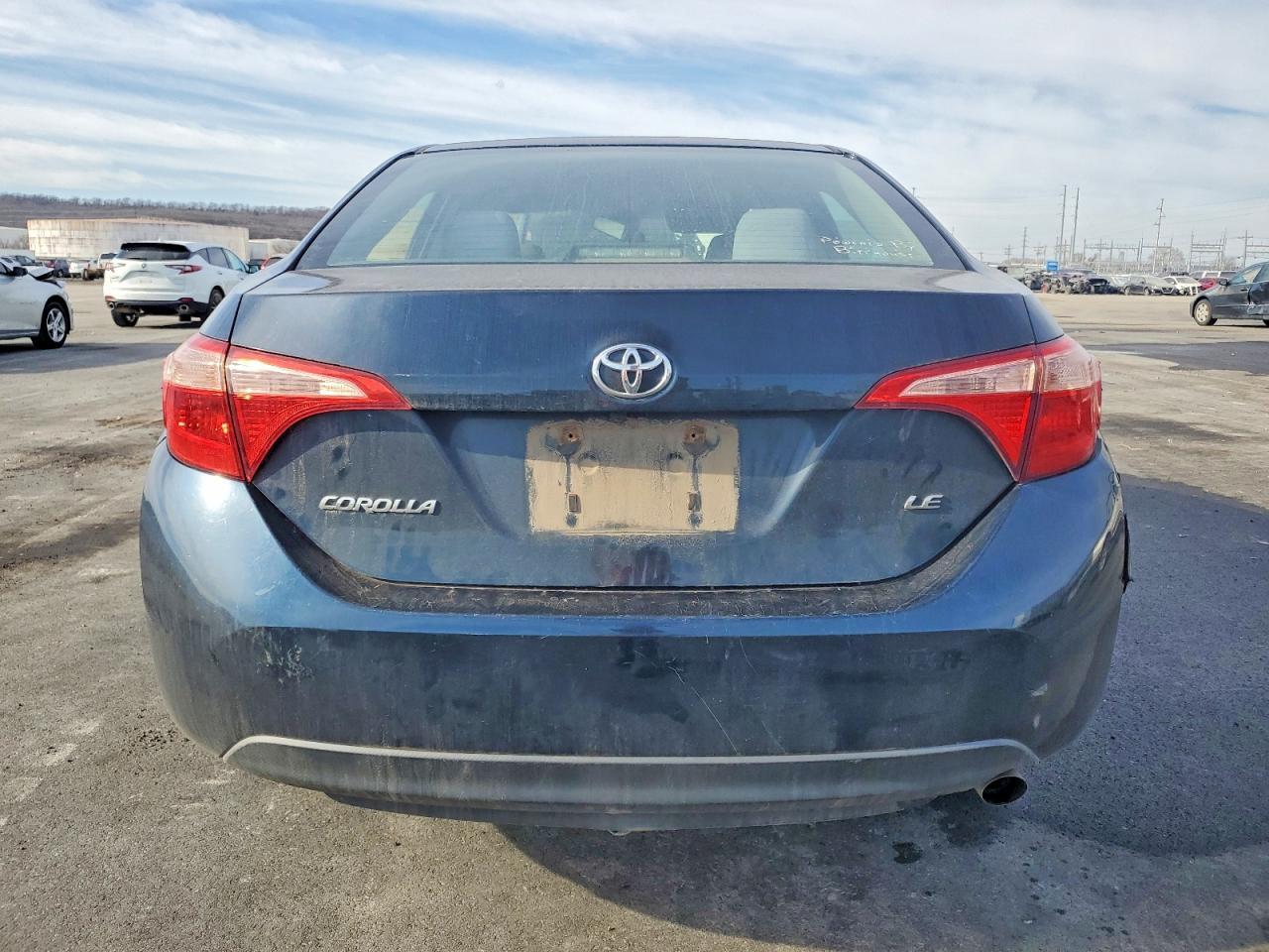 2017 Toyota Corolla L - Фото 6