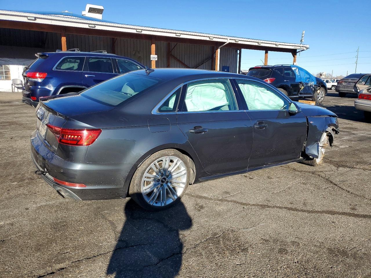 2017 Audi A4 Premium Plus - Фото 3