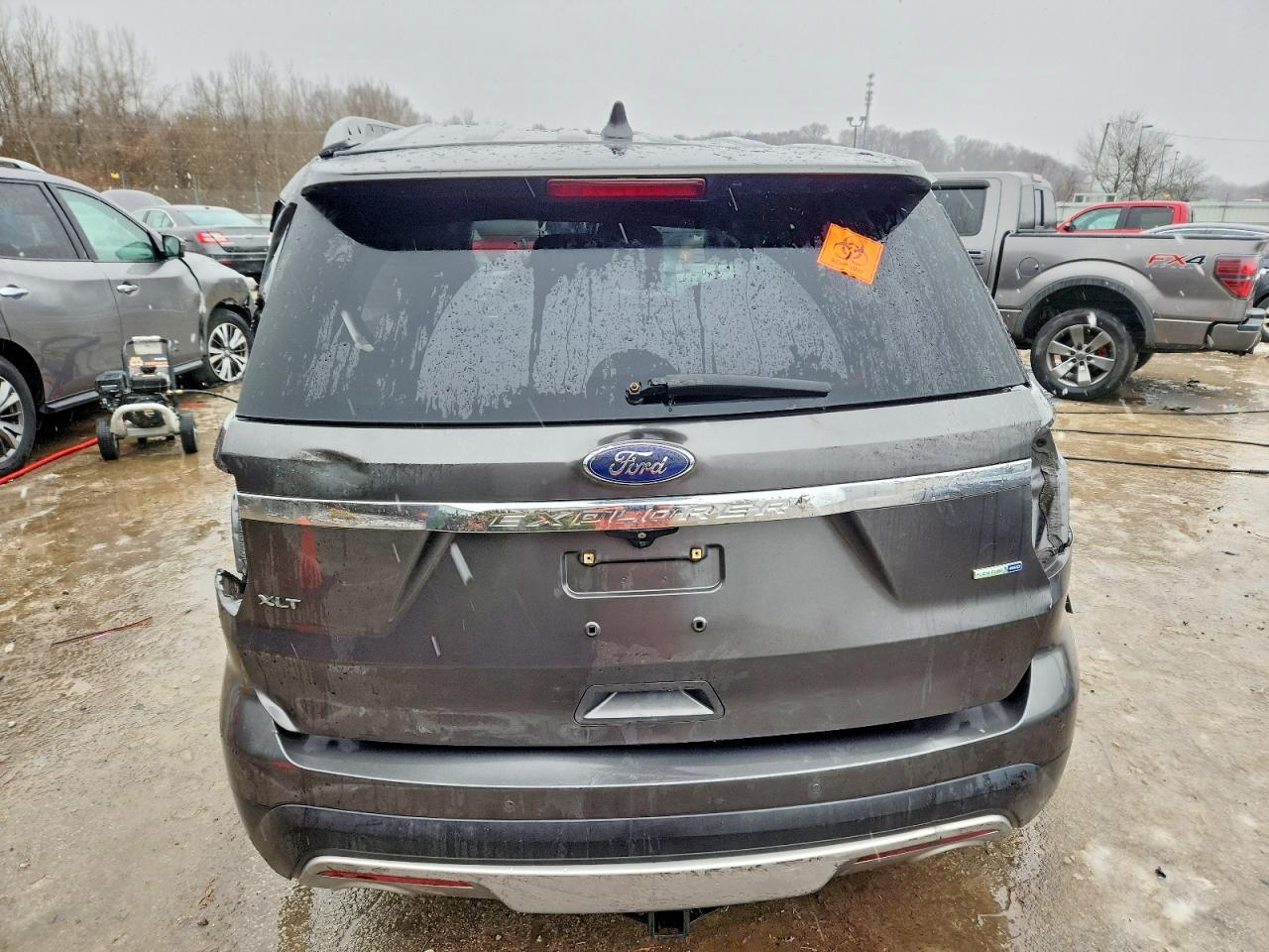 2016 Ford Explorer Xlt - Фото 6