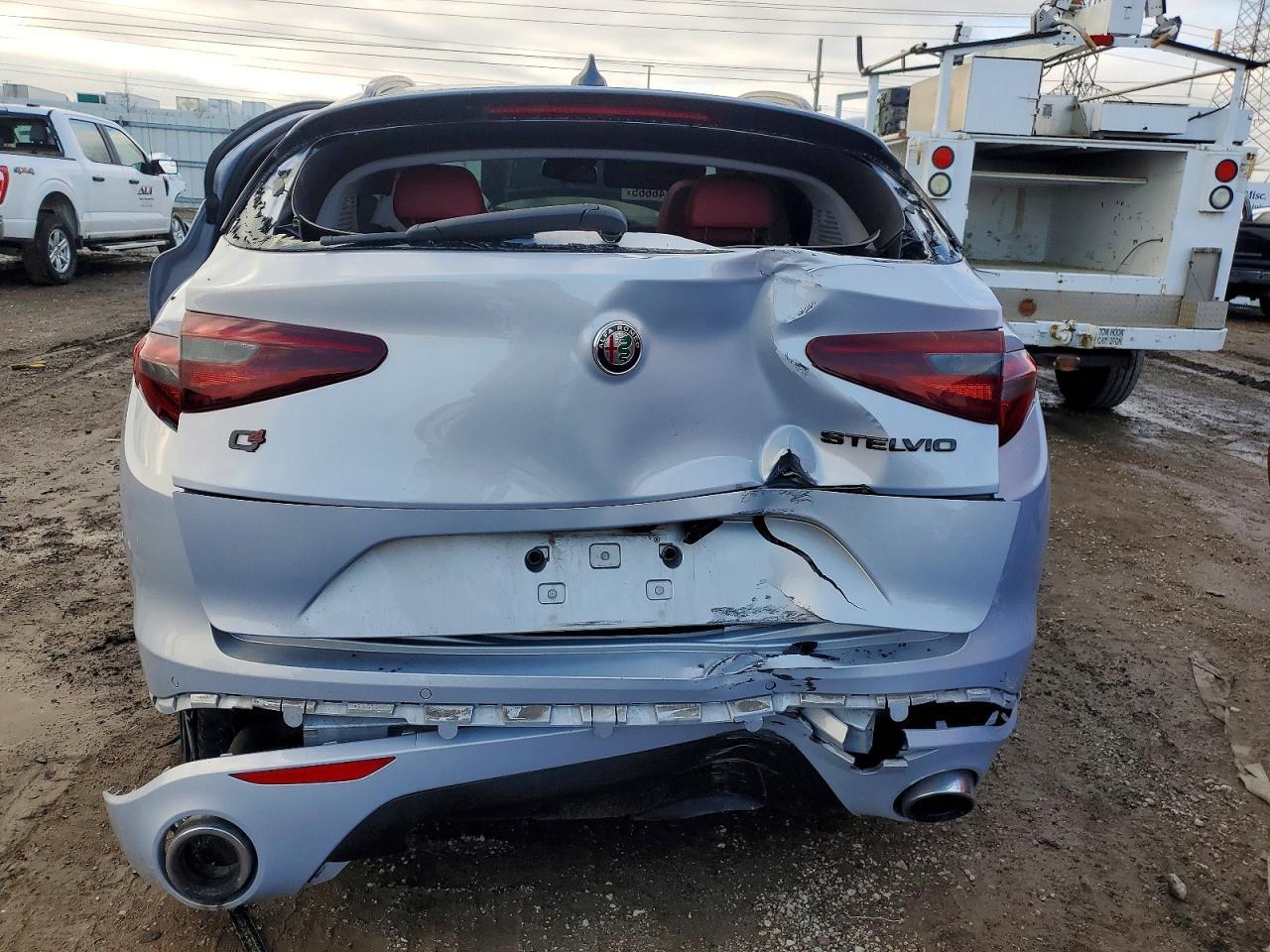 2021 Alfa Romeo Stelvio Ti - Фото 6