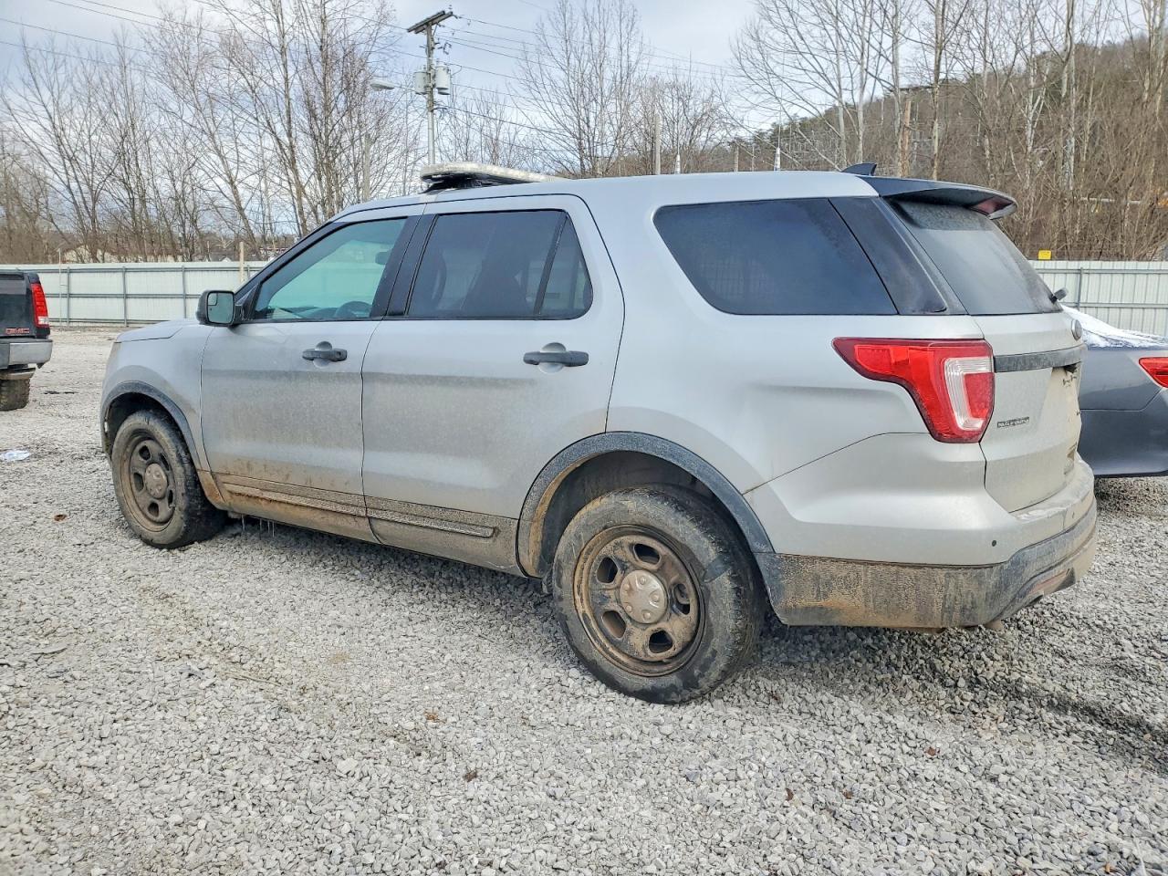 2016 Ford Explorer Police Interceptor - Фото 2