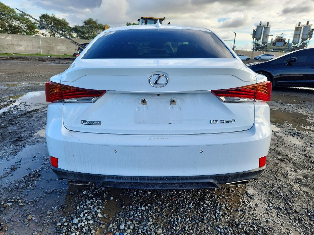 2018 Lexus Is 350 - Image 6