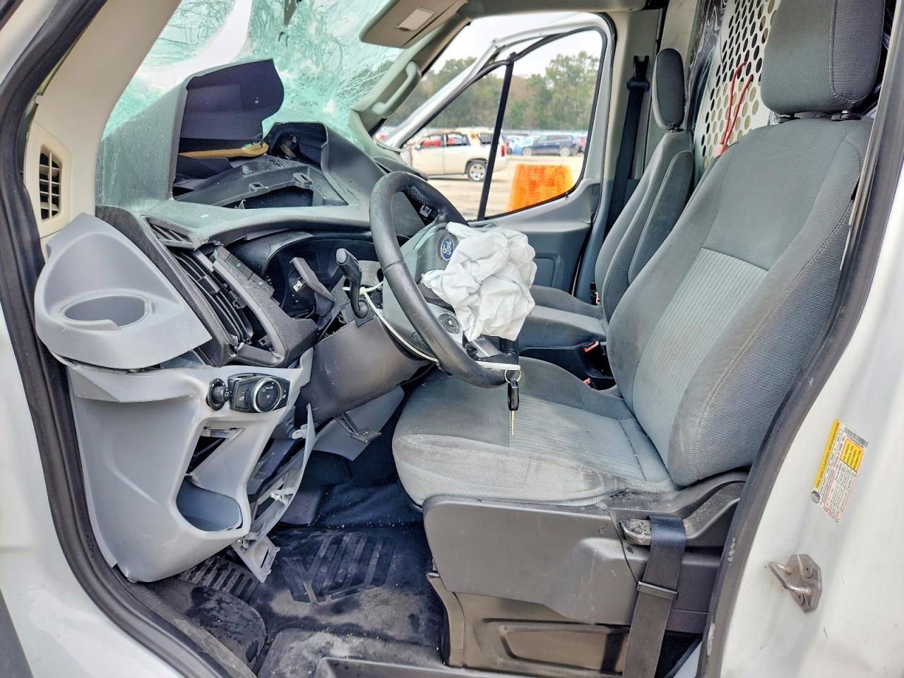 2016 Ford Transit 250 - Фото 7