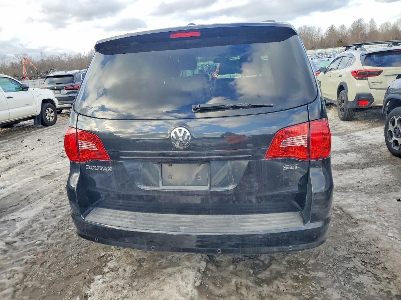 2012 Volkswagen Routan Sel Premium - Фото 6