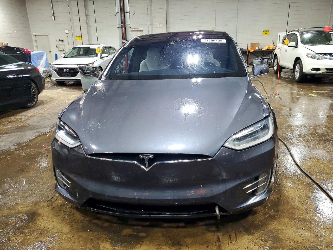 2016 Tesla Model X - Фото 5