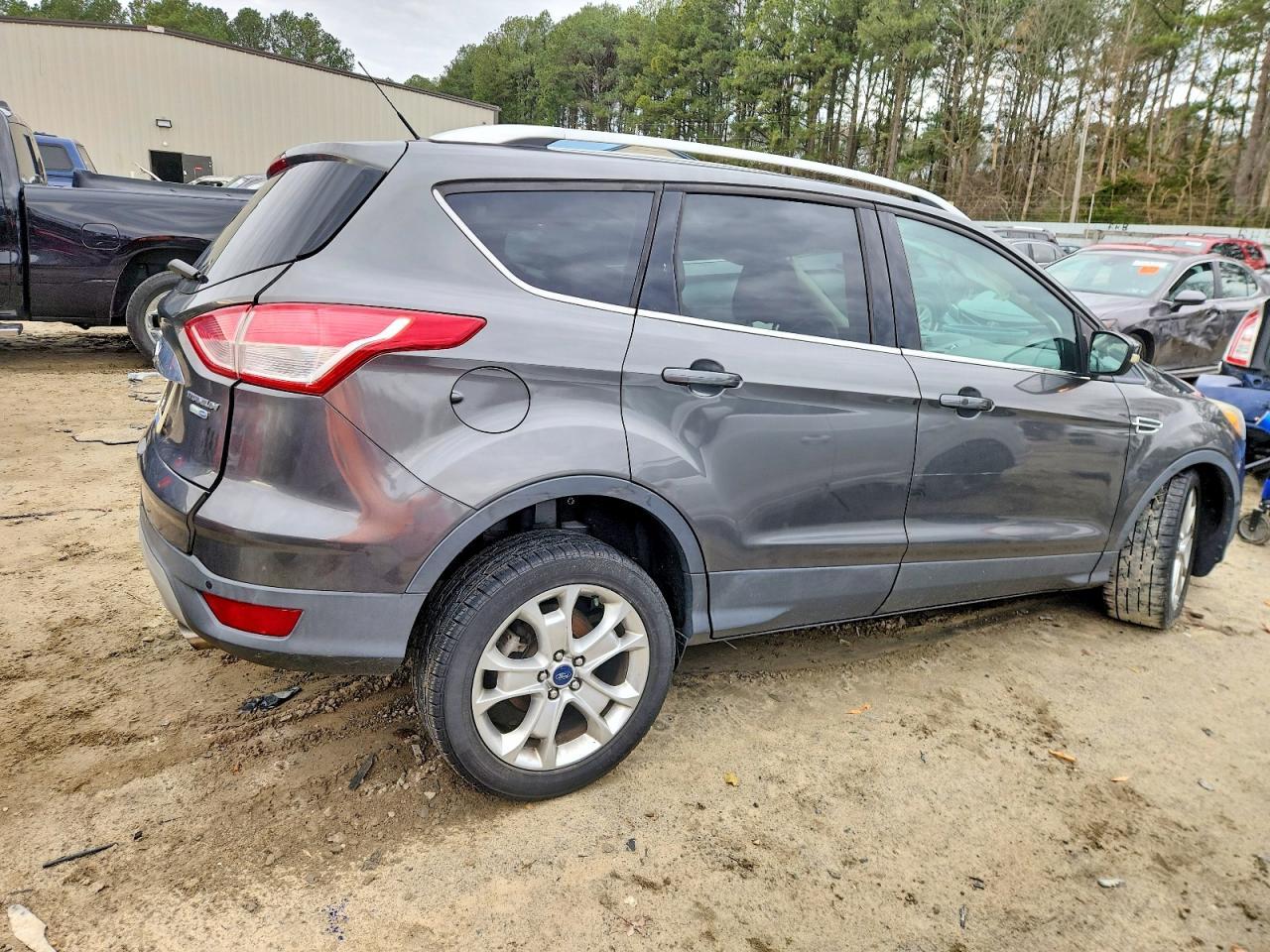 2016 Ford Escape Titanium - Image 3