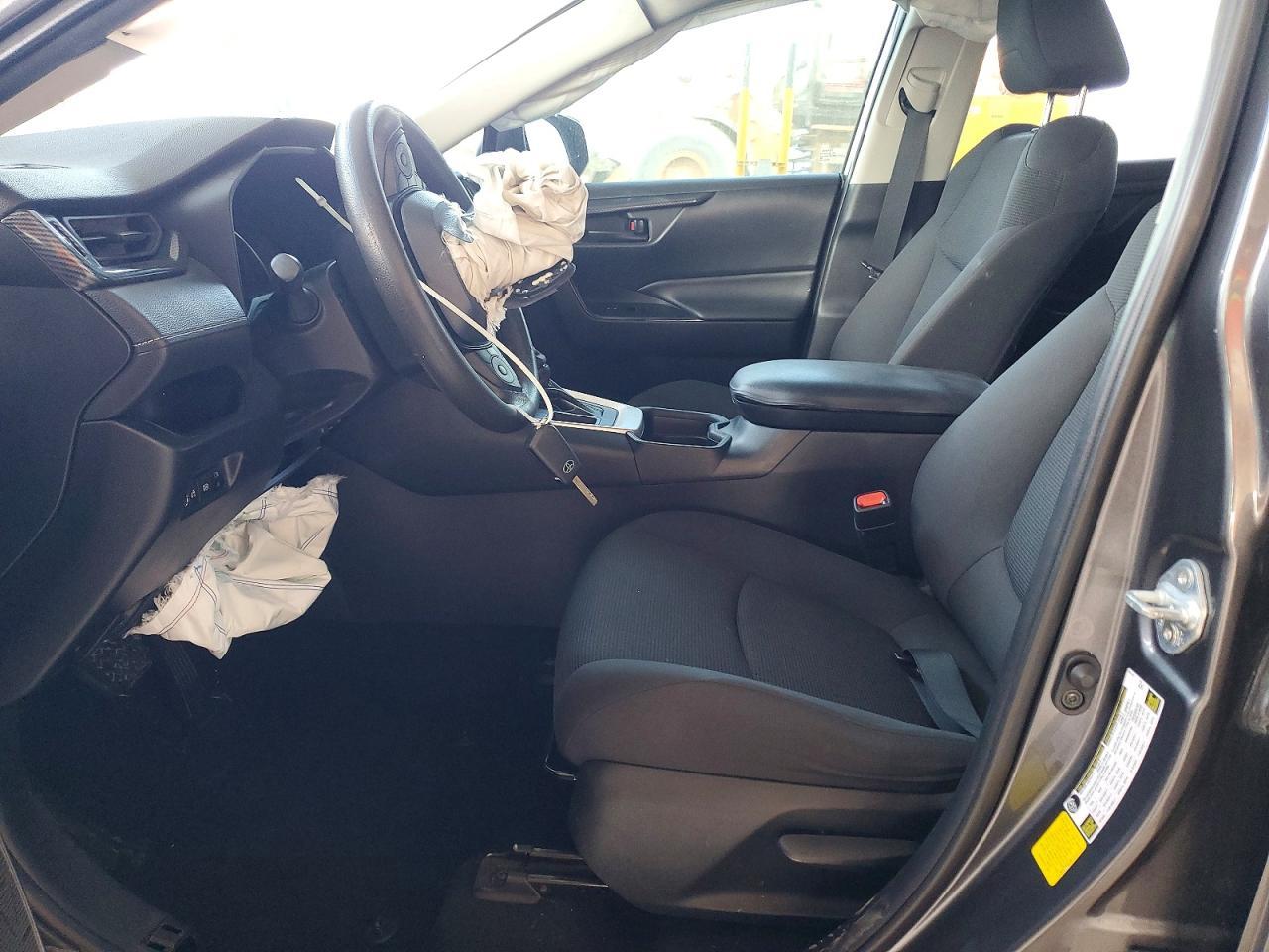 2021 Toyota Rav4 Le - Фото 7