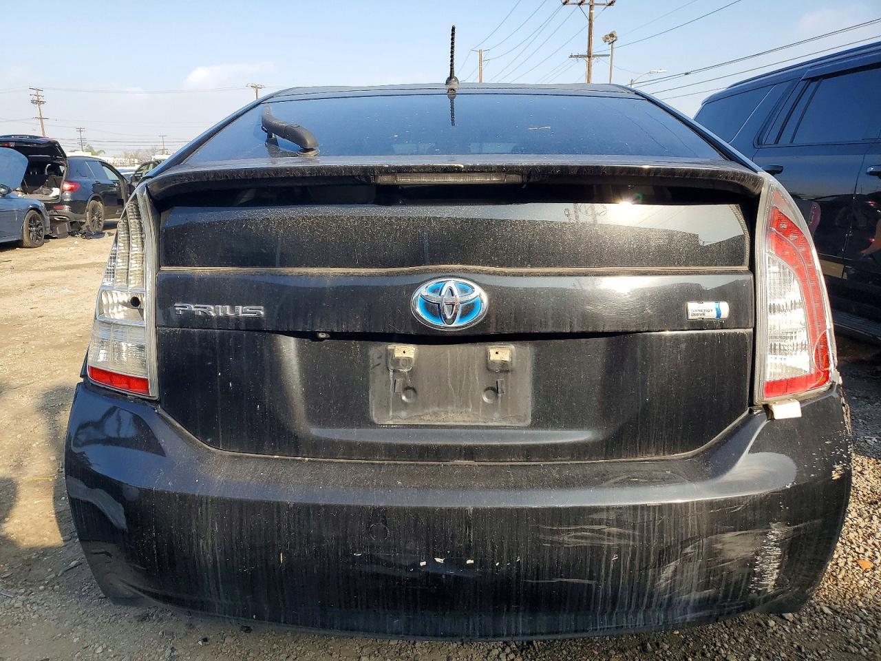 2015 Toyota Prius - Image 6