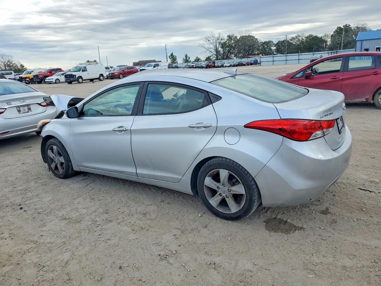 2013 Hyundai Elantra Gls - Фото 2