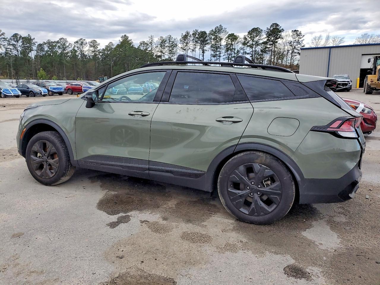 2025 Kia Sportage X Line - Image 2