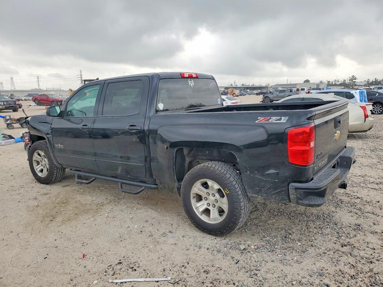 2017 Chevrolet Silverado K1500 Lt - Фото 2