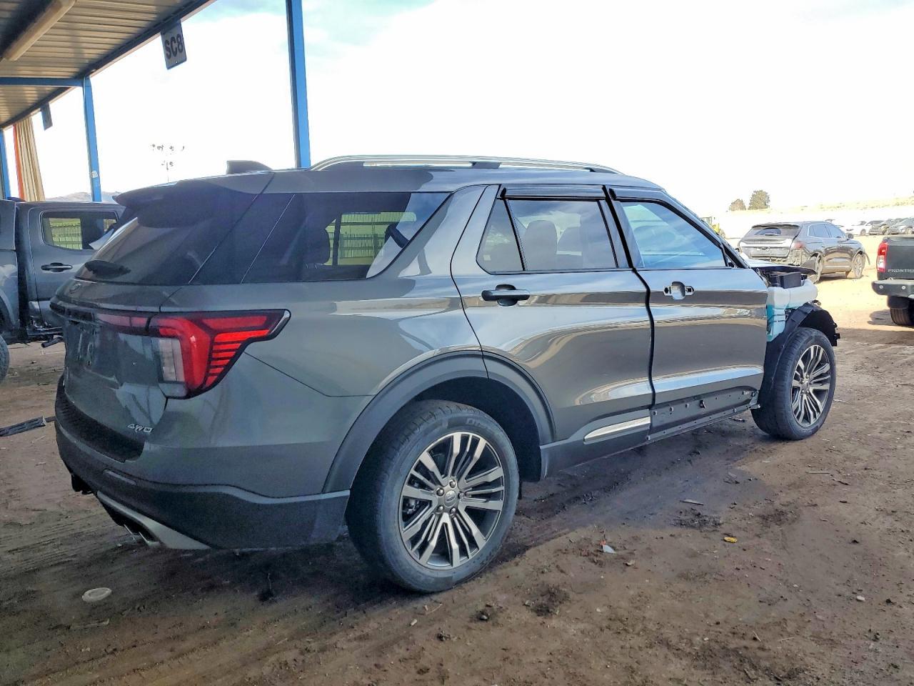 2025 Ford Explorer Platinum - Фото 3