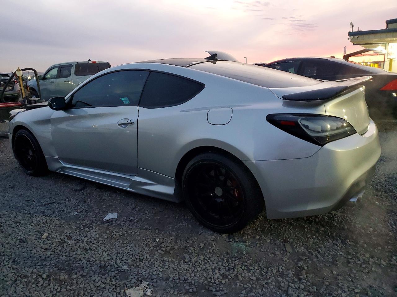 2013 Hyundai Genesis Coupe 3.8 Track - Фото 2