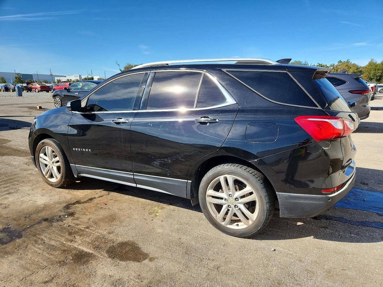 2018 Chevrolet Equinox Premier - Фото 2