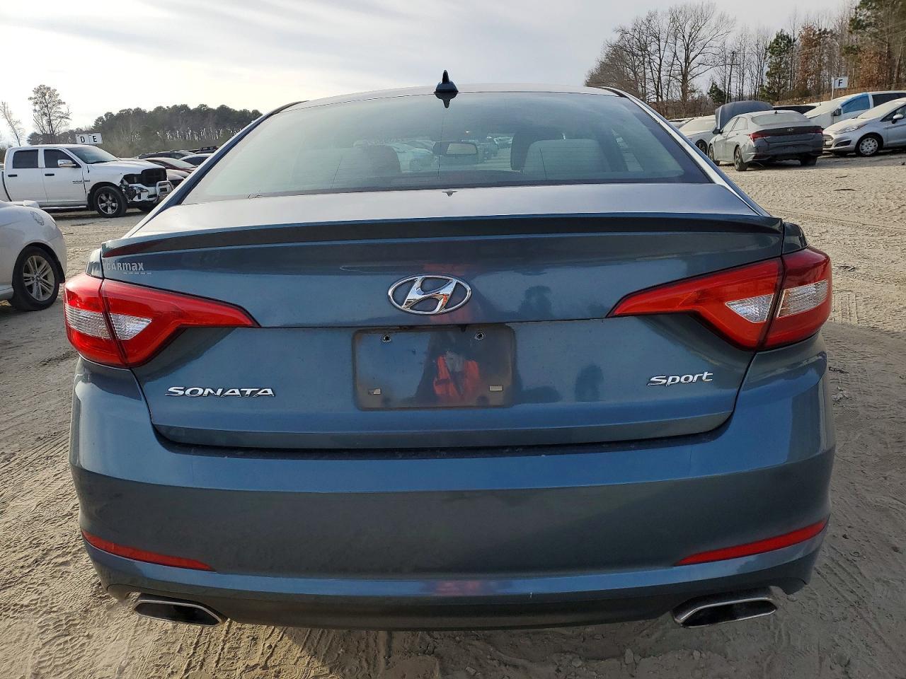 2015 Hyundai Sonata Sport - Image 6