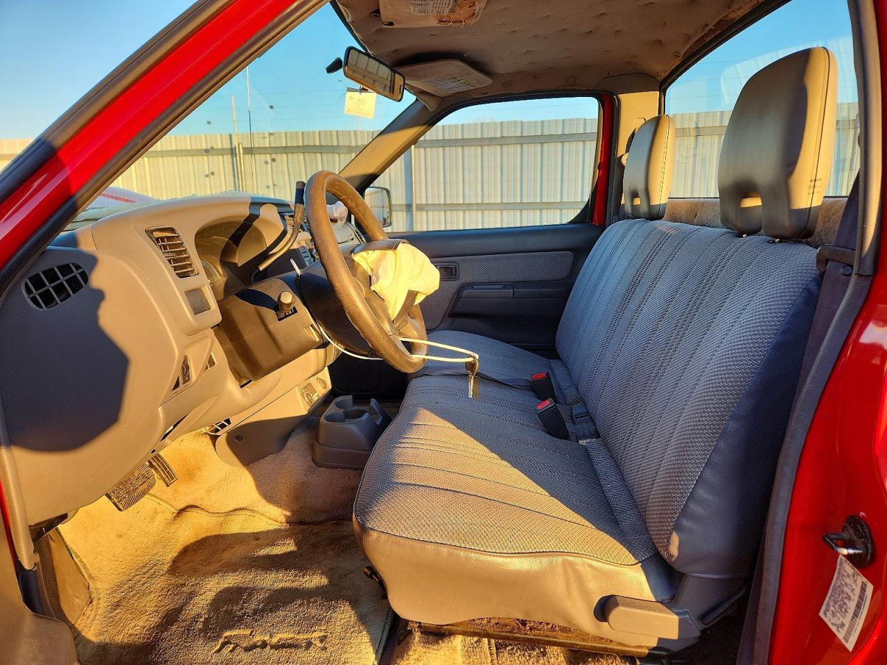 1998 Nissan Frontier Xe - Фото 7