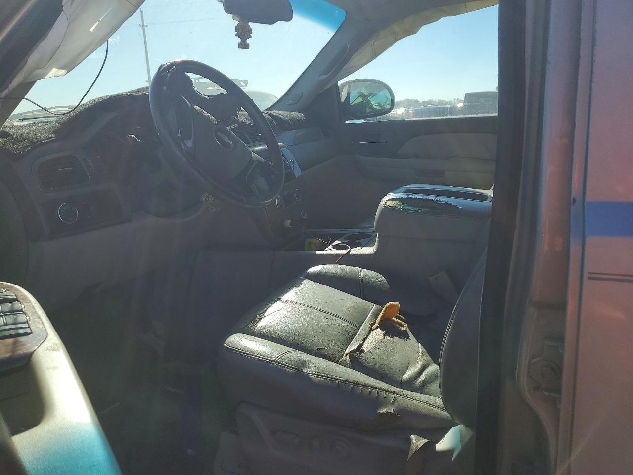 2007 Chevrolet Suburban C1500 - Фото 7