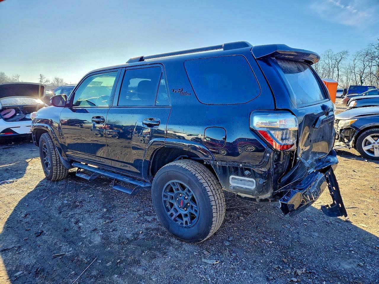 2020 Toyota 4Runner Sr5/Sr5 Premium - Image 2