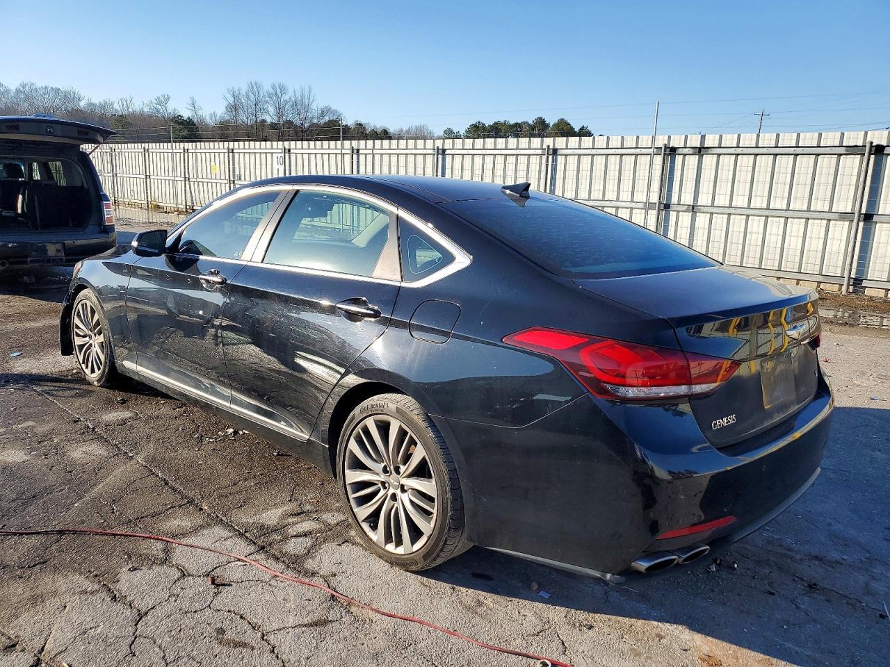 2015 Hyundai Genesis 5.0L - Фото 2