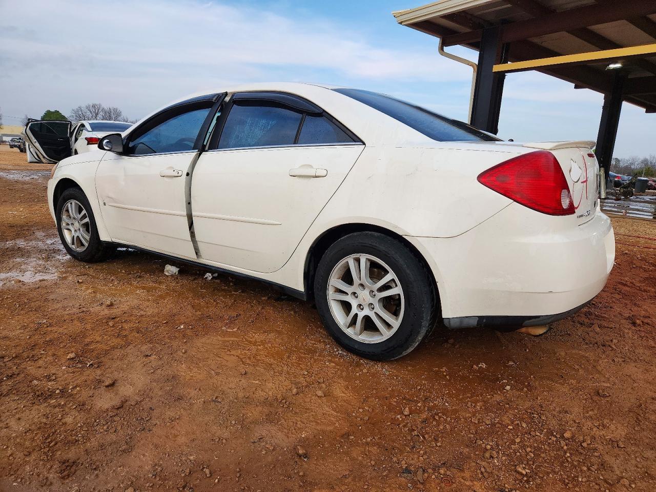 2006 Pontiac G6 Se1 - Image 2