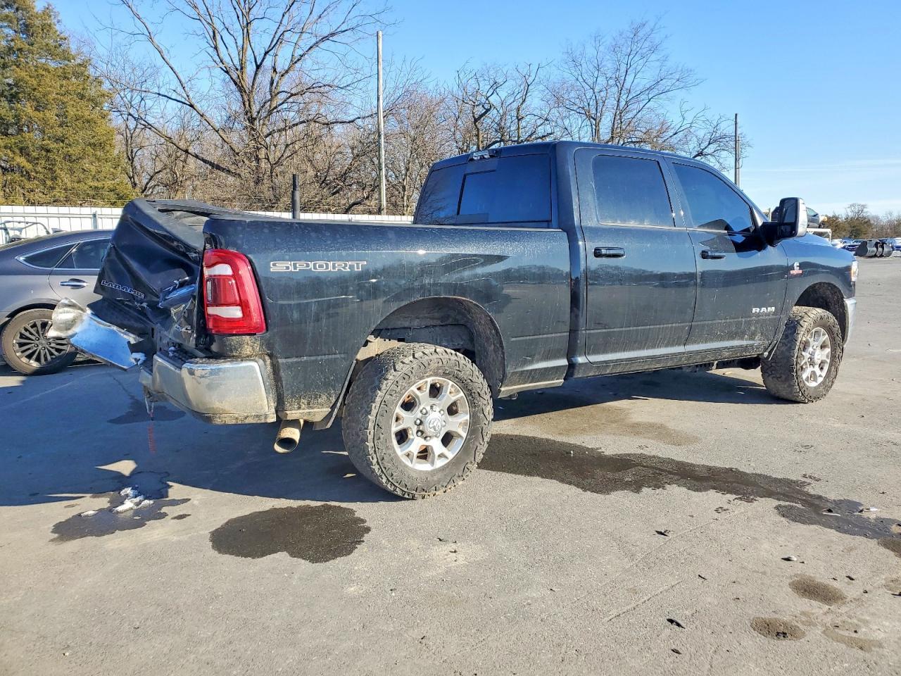 2023 Ram 2500 Laramie - Фото 3