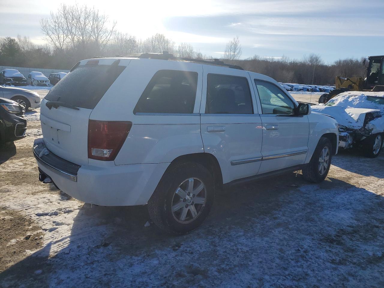 2009 Jeep Grand Cherokee Limited - Image 3