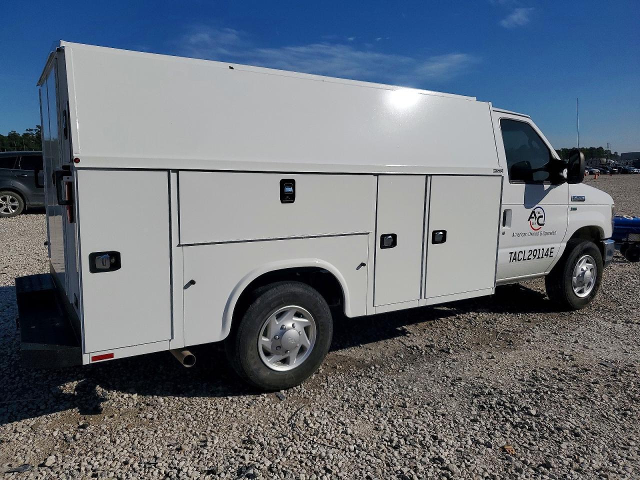 2018 Ford E350 Utility / Service Van - Фото 3