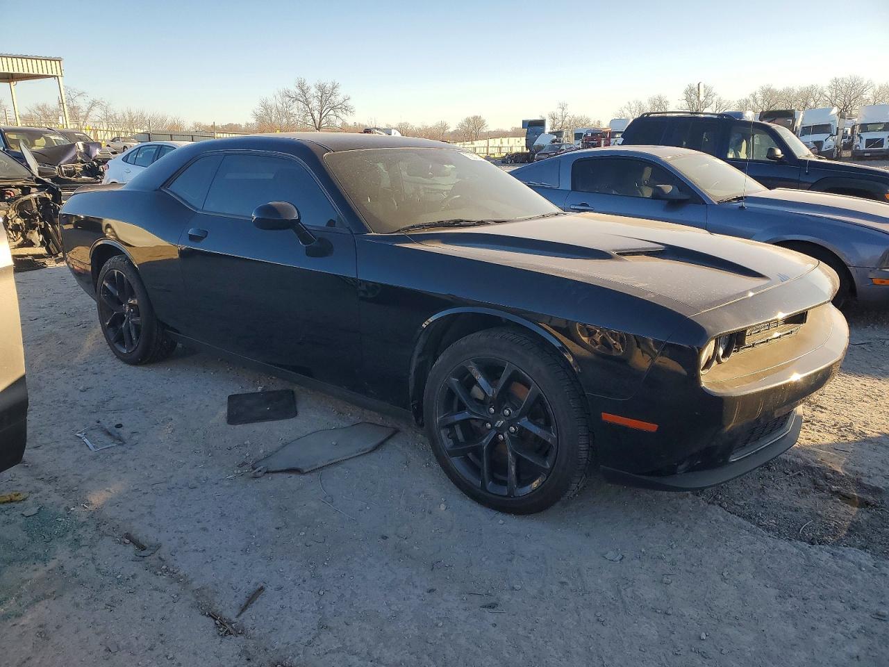 2021 Dodge Challenger Sxt - Image 4