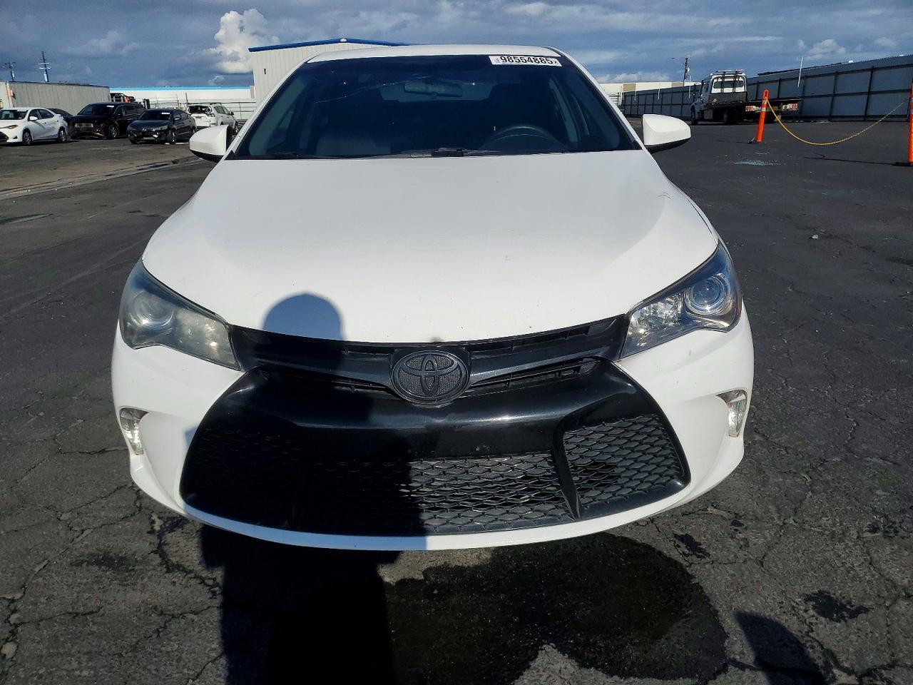 2017 Toyota Camry Se - Фото 5