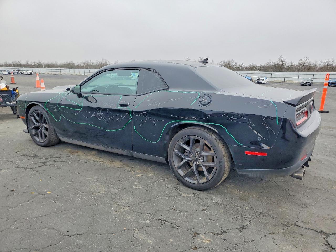 2019 Dodge Challenger Gt - Image 2
