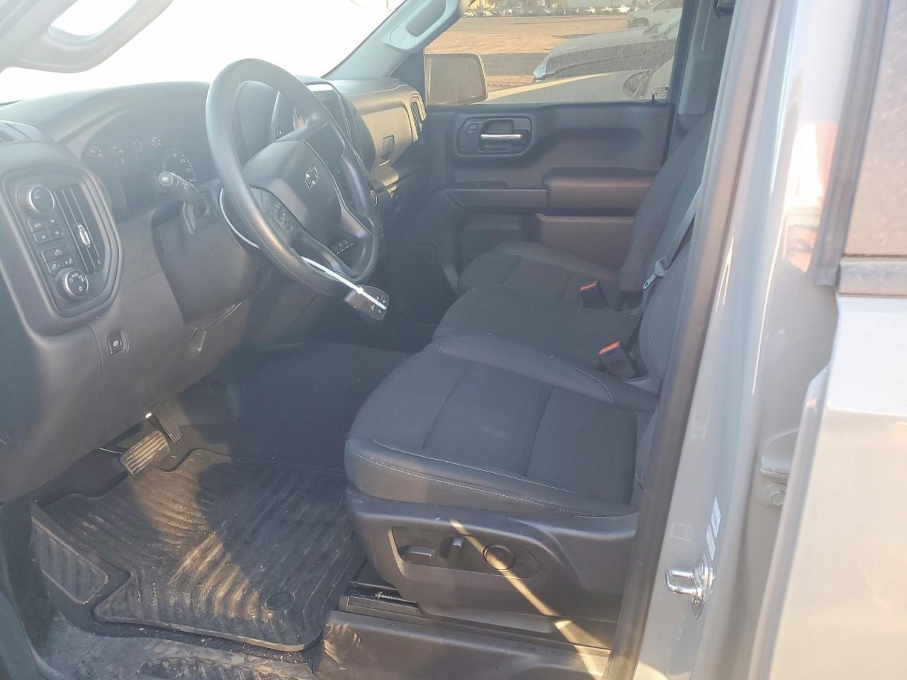 2025 Chevrolet Silverado K1500 Trail Boss Custom - Image 7