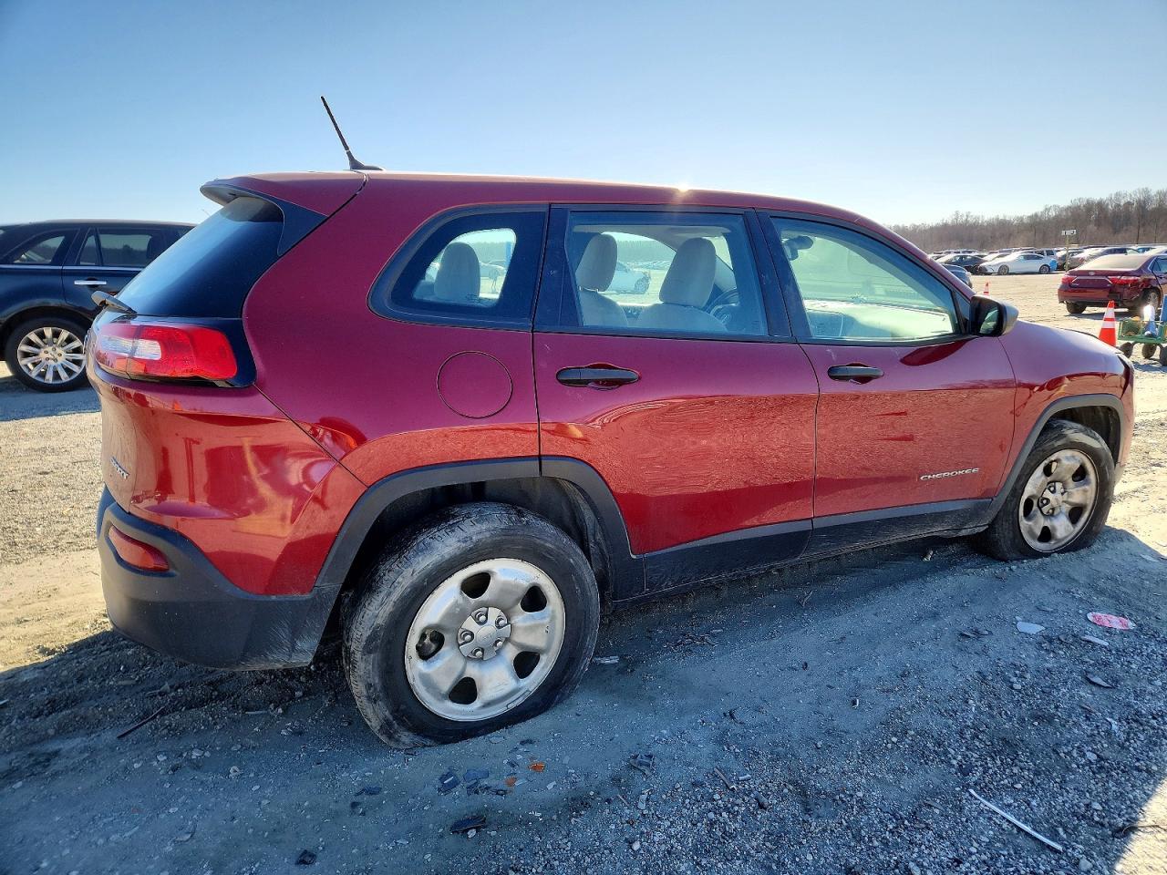 2015 Jeep Cherokee Sport - Image 3